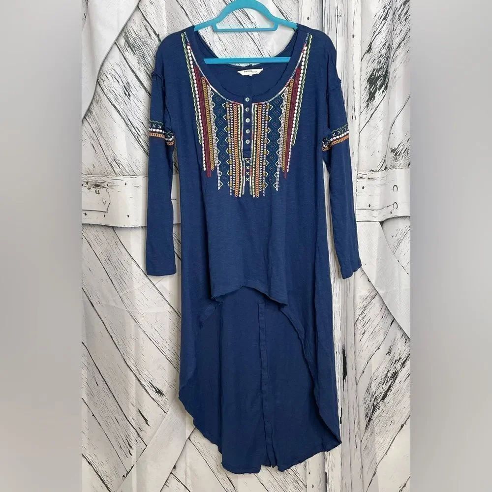 Rocks & Indigo High-Low Embroidered Tunic Top Navy M